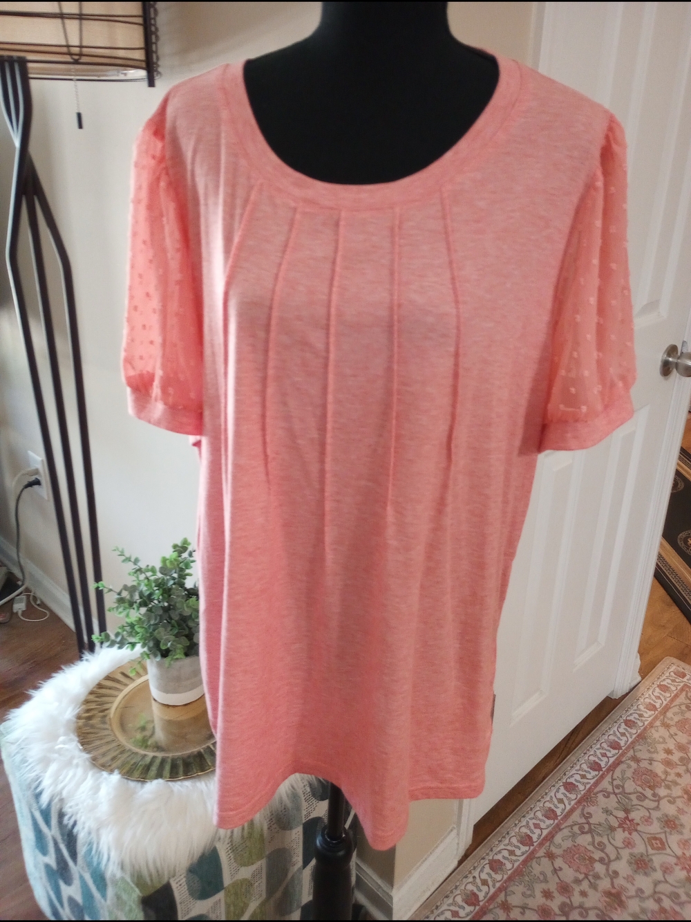 Ofeefan Women's Pink Short Sleeve Pleated Front Tee